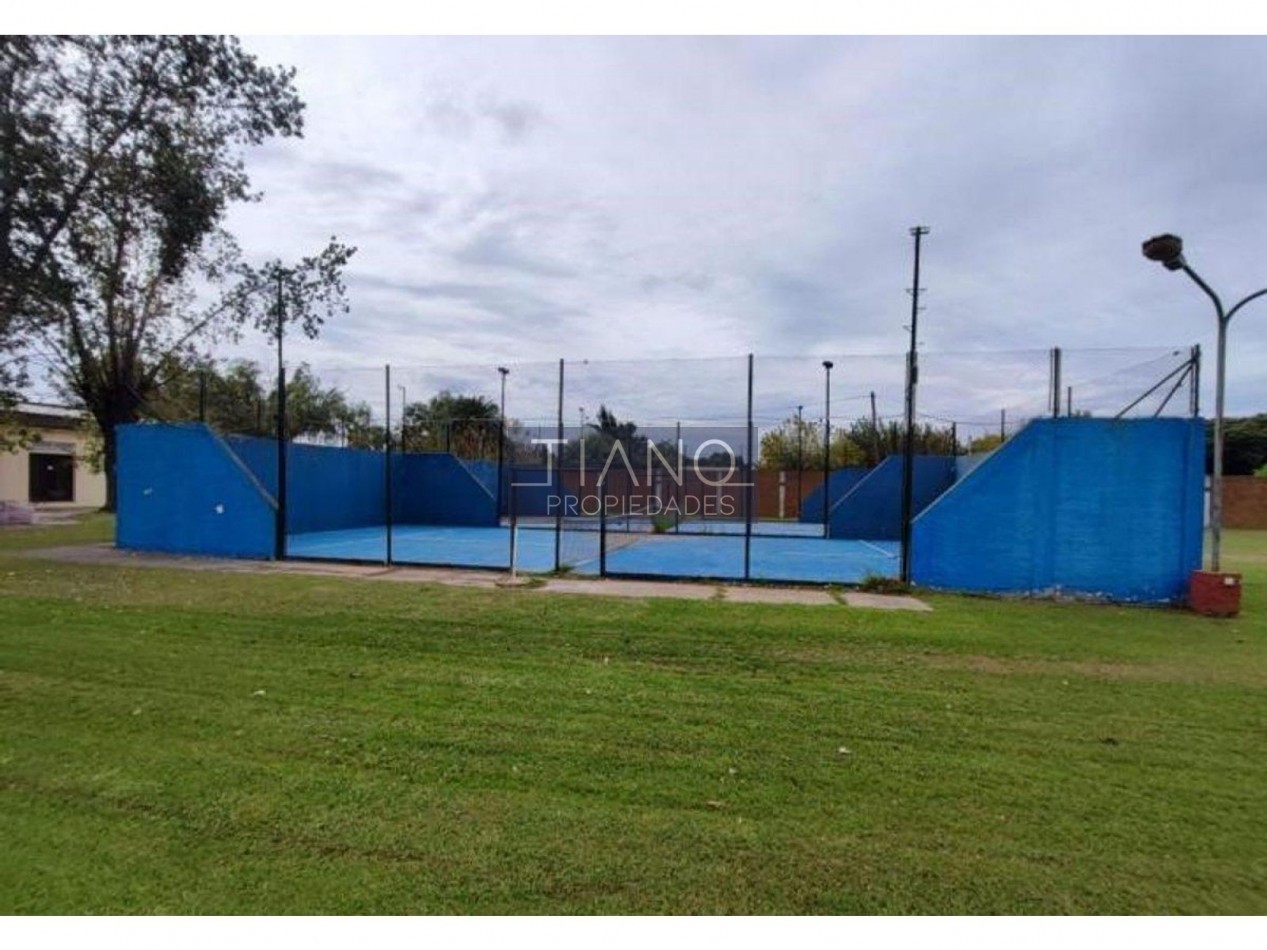 VENTA CASA 4 AMB JARDIN - CLUB PRIVADO EN MONTE GRANDE